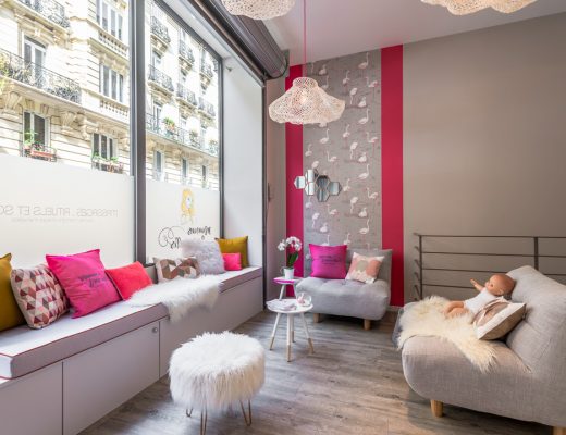 1-boutique-spa-espace-détente-style-scandinave-rose-gris-vitrine-rue